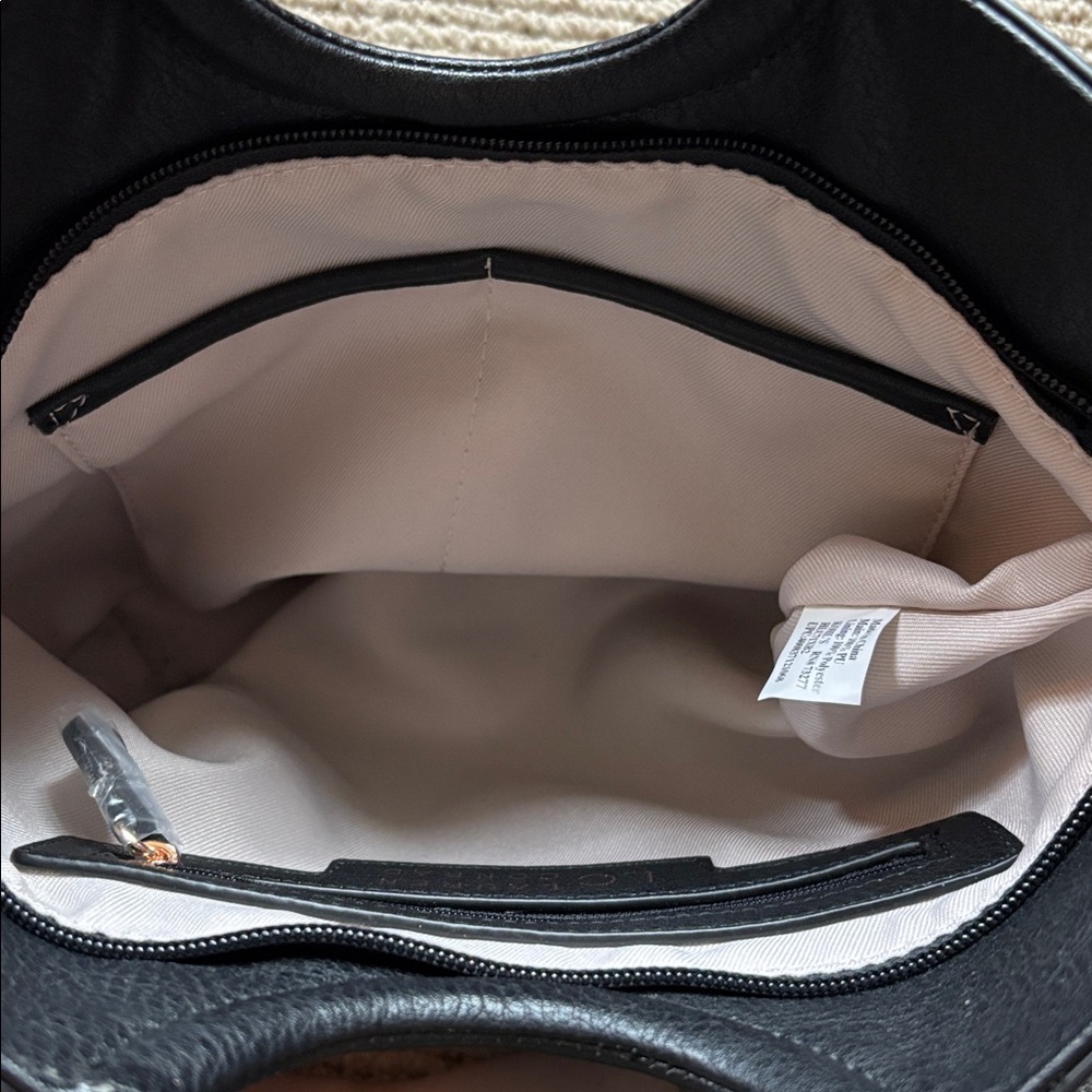 LC LAUREN CONRAD faux leather. Black hand bag. Gold handles. Zipper closure. - Picture 8 of 9